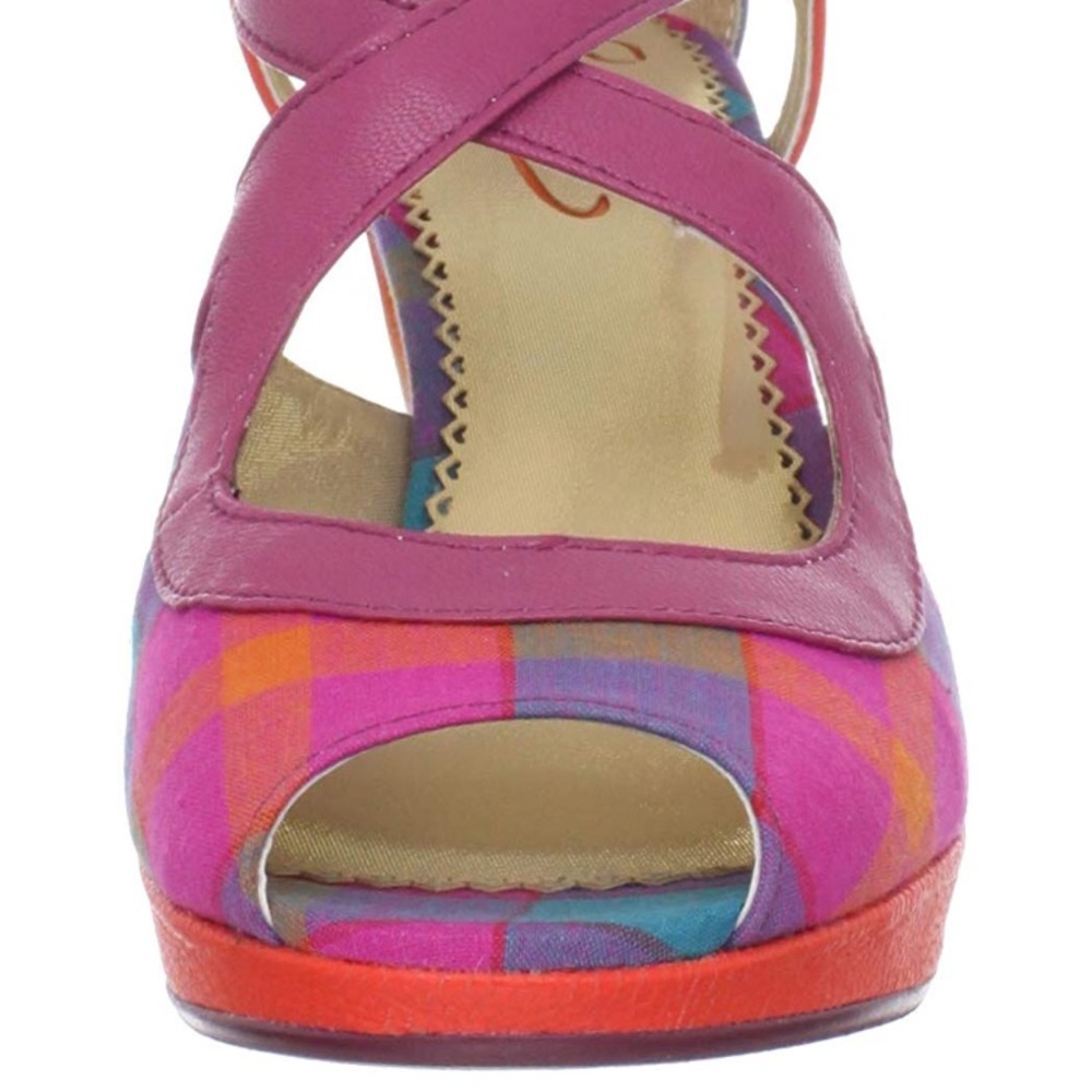 Poetic License Oldie But Goodie Peep Toe Pump - Picture 2 of 7
